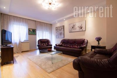 House NOVI BEOGRAD